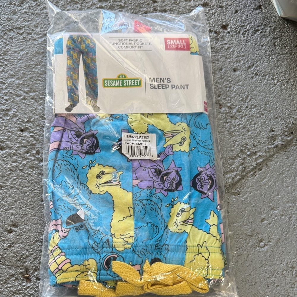 NWT mens size small Sesame Street Colorful Character Sleep Pants